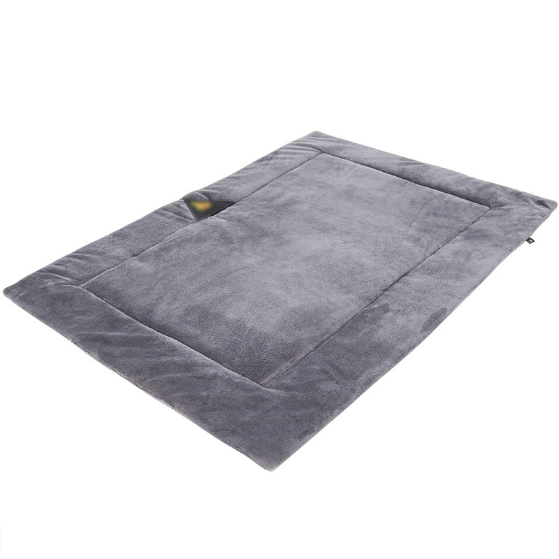Self-Heating Pet Sleeping Pad – Heat Insulated Soft Fleece Bed