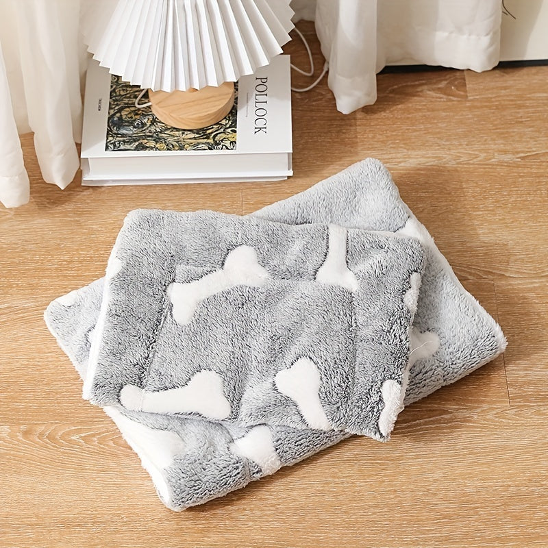 Self-Warming Pet Bed Mat – Reversible Fleece Crate Pad