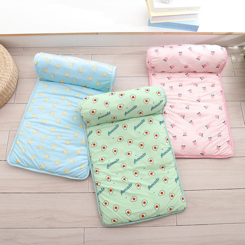 Portable Dog Cooling Mat – Breathable Ice Silk Summer Bed for Pets
