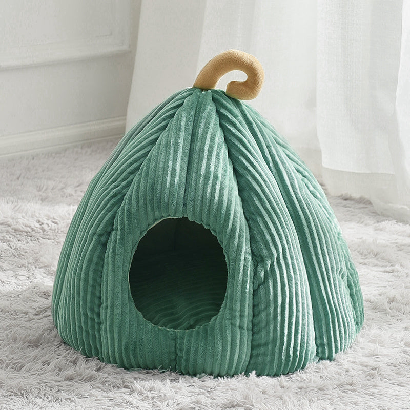 Enclosed Winter Pet Bed – Warm Cozy Nest for Cats & Dogs