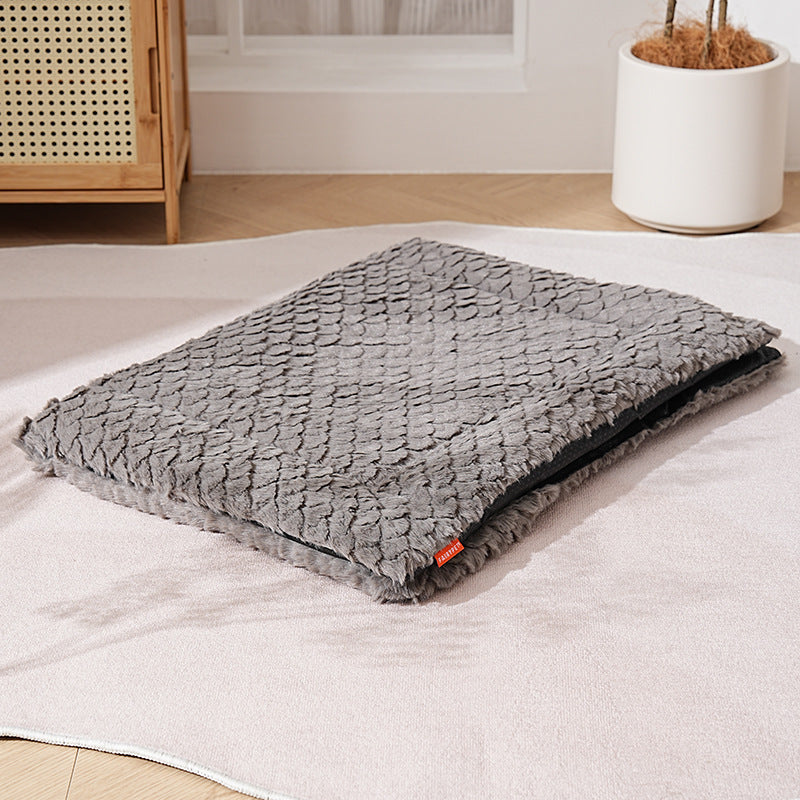 PV Wool Pet Cushion – Fish Scale Pattern Bed for Cats & Dogs
