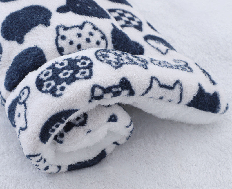 Padded Warm Pet Mat – Soft Winter Dog Sleeping Cushion