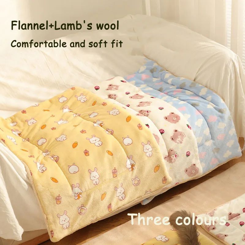 Autumn & Winter Warm Dog Blanket – Small Dog Bed Mat