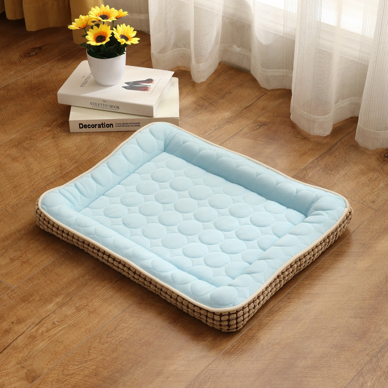 Spring Cooling Pet Mat – Breathable Corn-Kernel Texture Pad