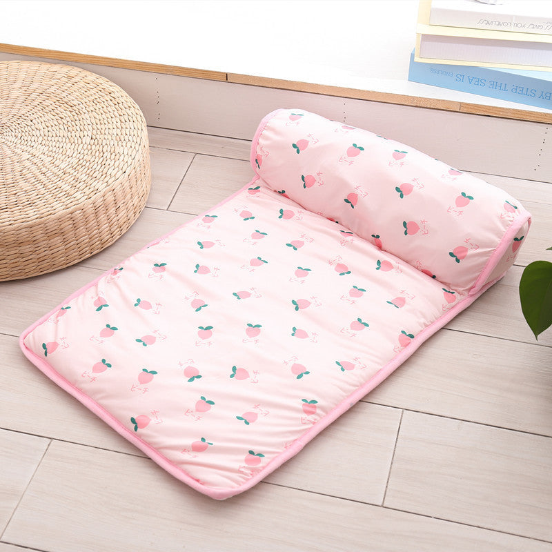 Portable Dog Cooling Mat – Breathable Ice Silk Summer Bed for Pets