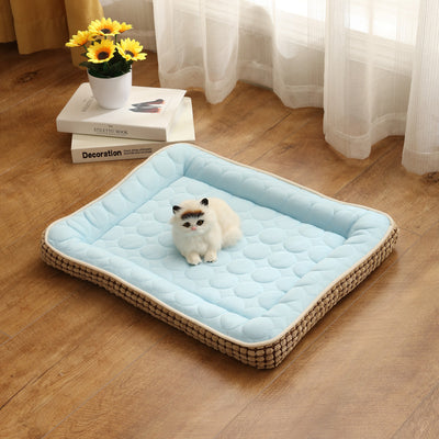 Spring Cooling Pet Mat – Breathable Corn-Kernel Texture Pad