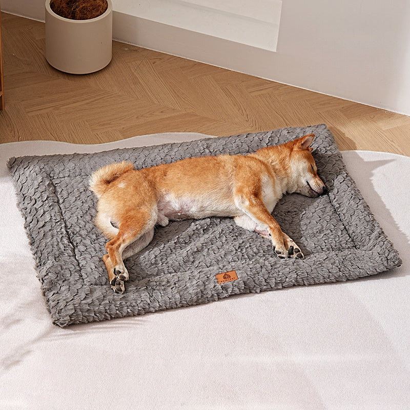 PV Wool Pet Cushion – Fish Scale Pattern Bed for Cats & Dogs