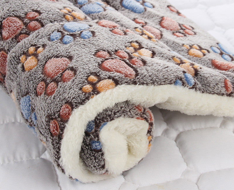 Padded Warm Pet Mat – Soft Winter Dog Sleeping Cushion