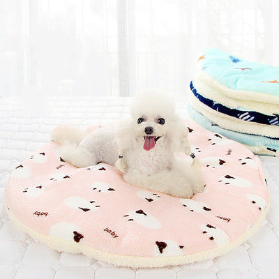 All-Season Pet Mat & Dog Bed – Washable Non-Slip Sleeping Pad